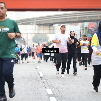 Runner Photo 4684668
