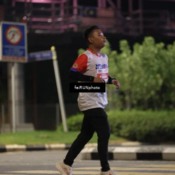 Runner Photo 4686574