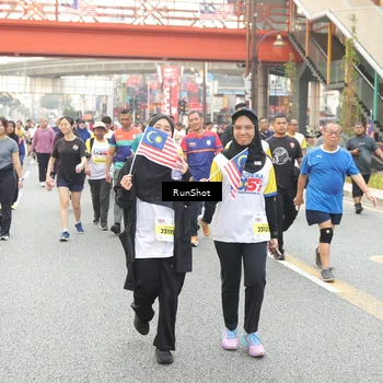 Runner Photo 4686708