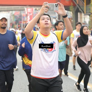 Runner Photo 4687208
