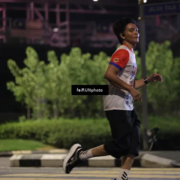 Runner Photo 4687347