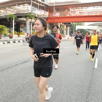 Runner Photo 4687447