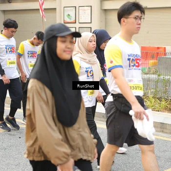 Runner Photo 4687547