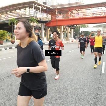 Runner Photo 4687556