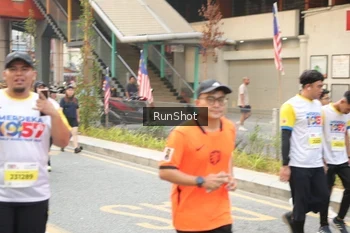 Runner Photo 4687592