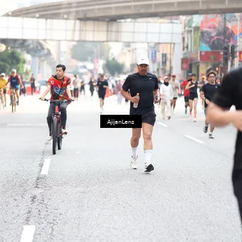 Runner Photo 4687613