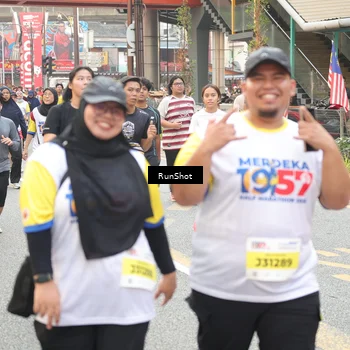 Runner Photo 4687650