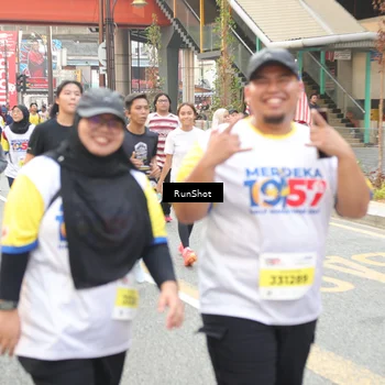 Runner Photo 4687675
