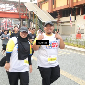 Runner Photo 4687685
