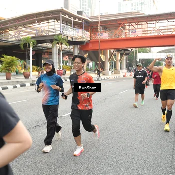 Runner Photo 4687740