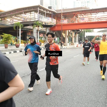 Runner Photo 4687743
