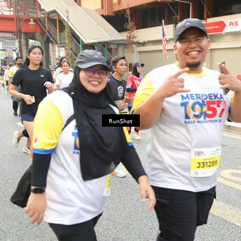 Runner Photo 4687775