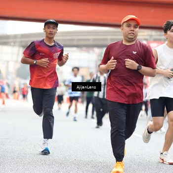 Runner Photo 4687874