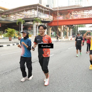 Runner Photo 4687875