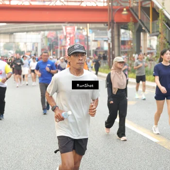 Runner Photo 4689733