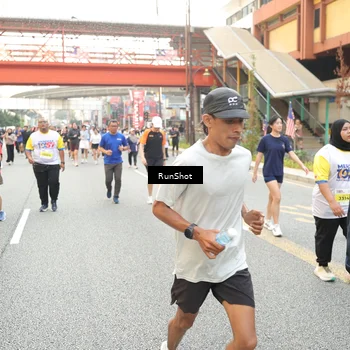 Runner Photo 4689758