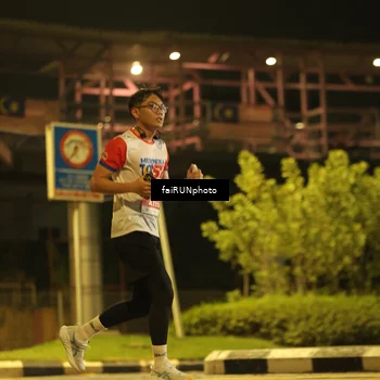 Runner Photo 4690194