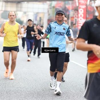 Runner Photo 4690313