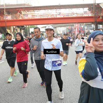 Runner Photo 4690400