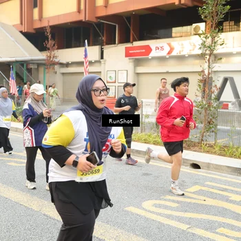 Runner Photo 4690438