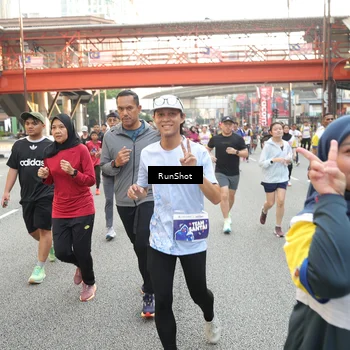 Runner Photo 4690455