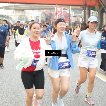 Runner Photo 4690481