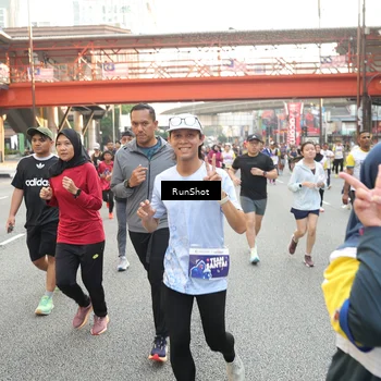 Runner Photo 4690516