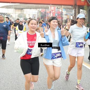 Runner Photo 4690549
