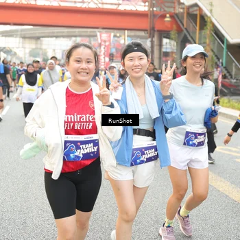 Runner Photo 4690619