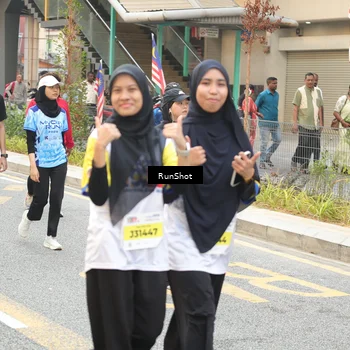 Runner Photo 4690705