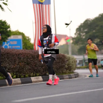 Runner Photo 4690707