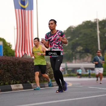 Runner Photo 4690743