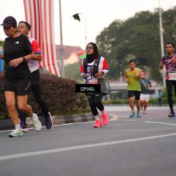 Runner Photo 4690744