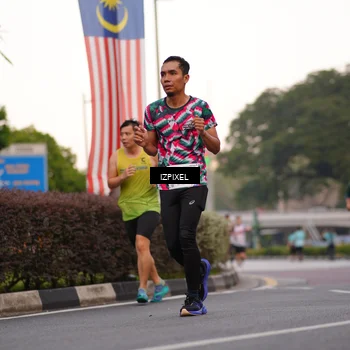 Runner Photo 4690753