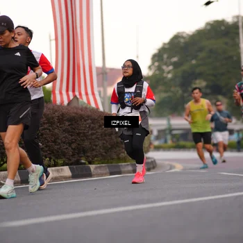 Runner Photo 4690772