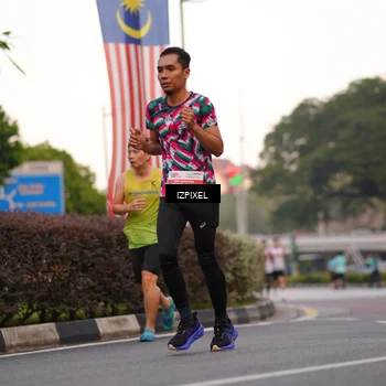 Runner Photo 4690794