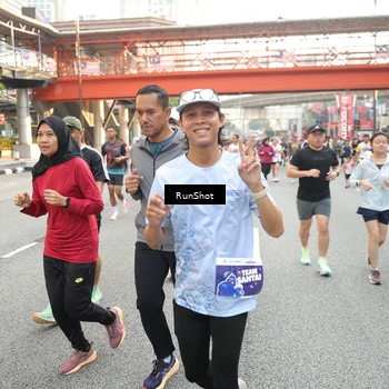Runner Photo 4690890