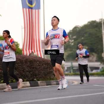 Runner Photo 4690891