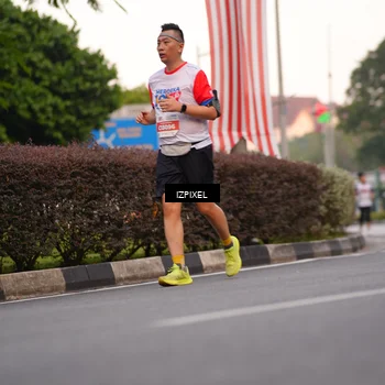 Runner Photo 4691076