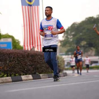 Runner Photo 4691273