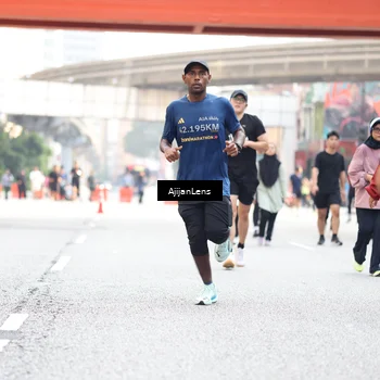 Runner Photo 4691374