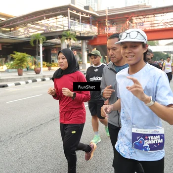Runner Photo 4691455