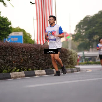 Runner Photo 4691519