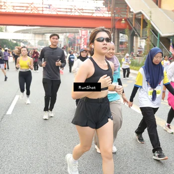 Runner Photo 4691662