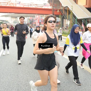 Runner Photo 4691674