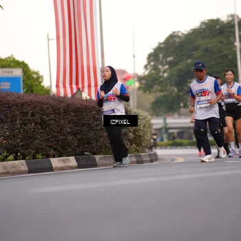 Runner Photo 4691692