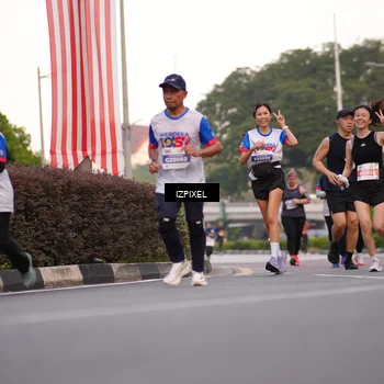 Runner Photo 4691701