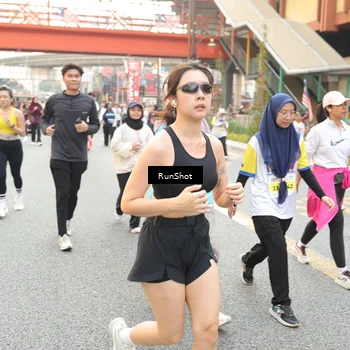 Runner Photo 4691702