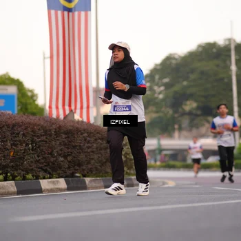 Runner Photo 4692073