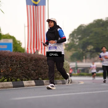 Runner Photo 4692075